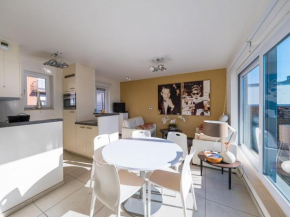 Penthouse with 2 spacious terraces